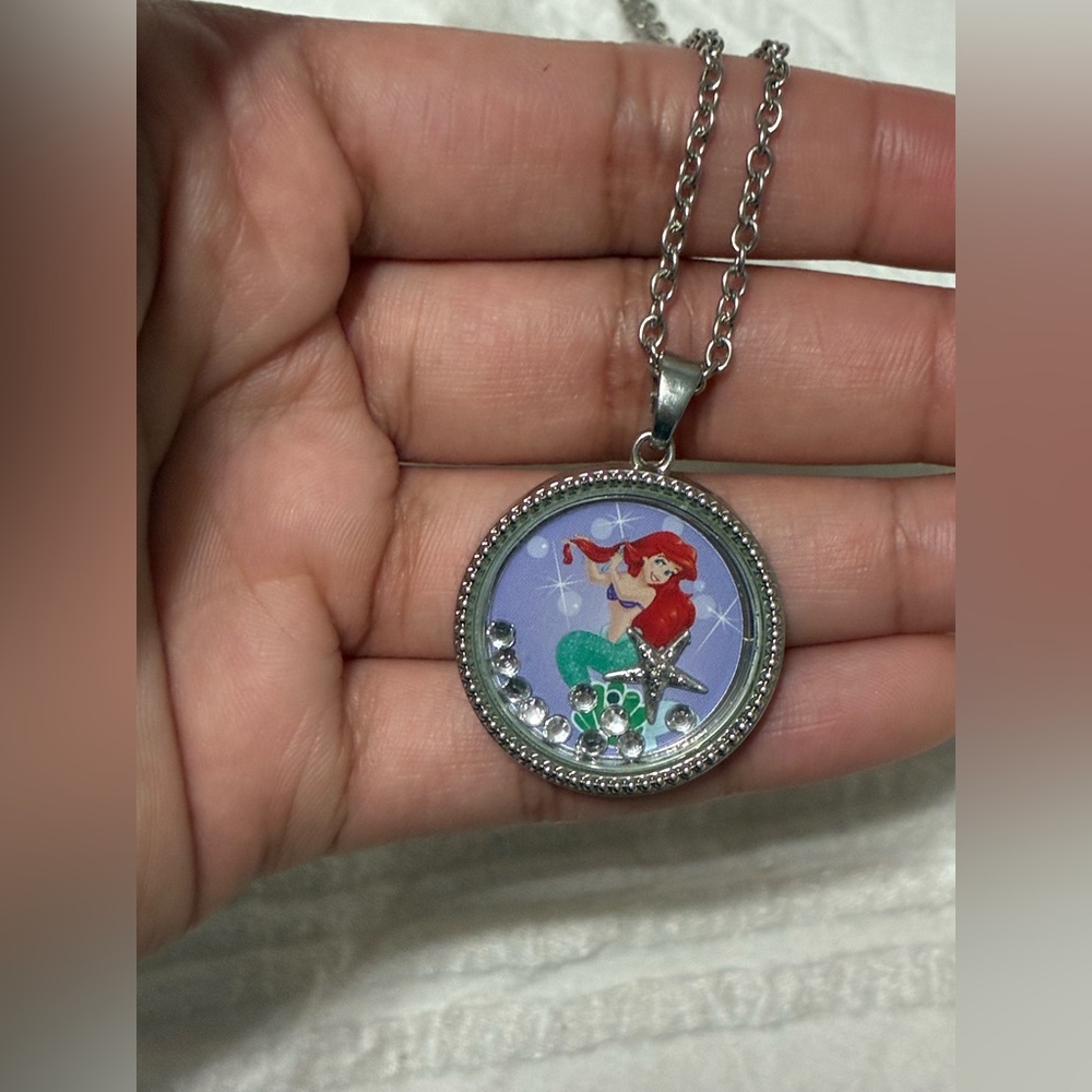 NWOT Disney Princess The Little Mermaid Pendant Charm Necklace